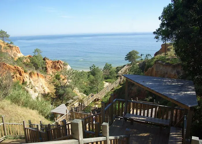 Deluxe E אלבופיירה